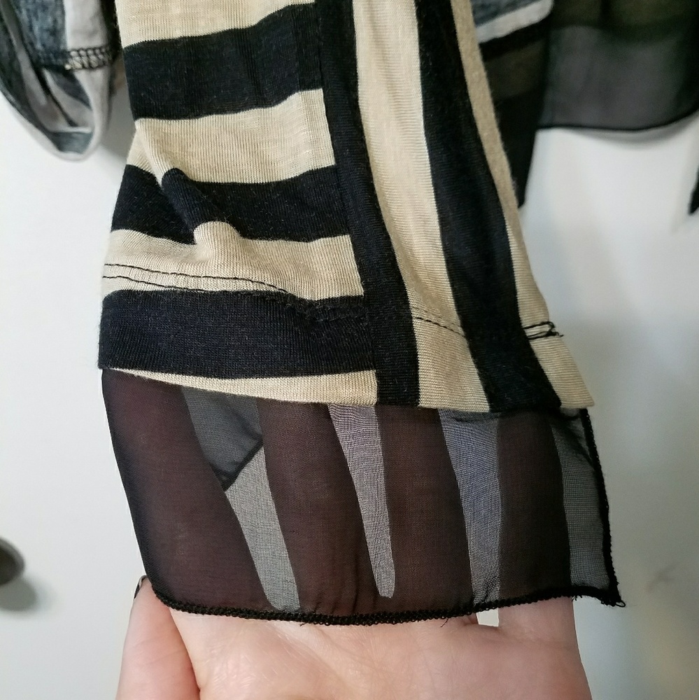 Stripped throw over - Picture 2 of 4